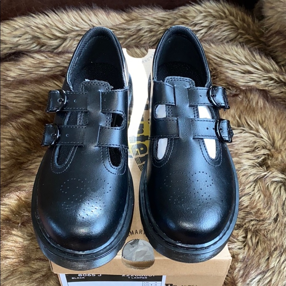 Dr. Martens black T Lamper Mary Janes